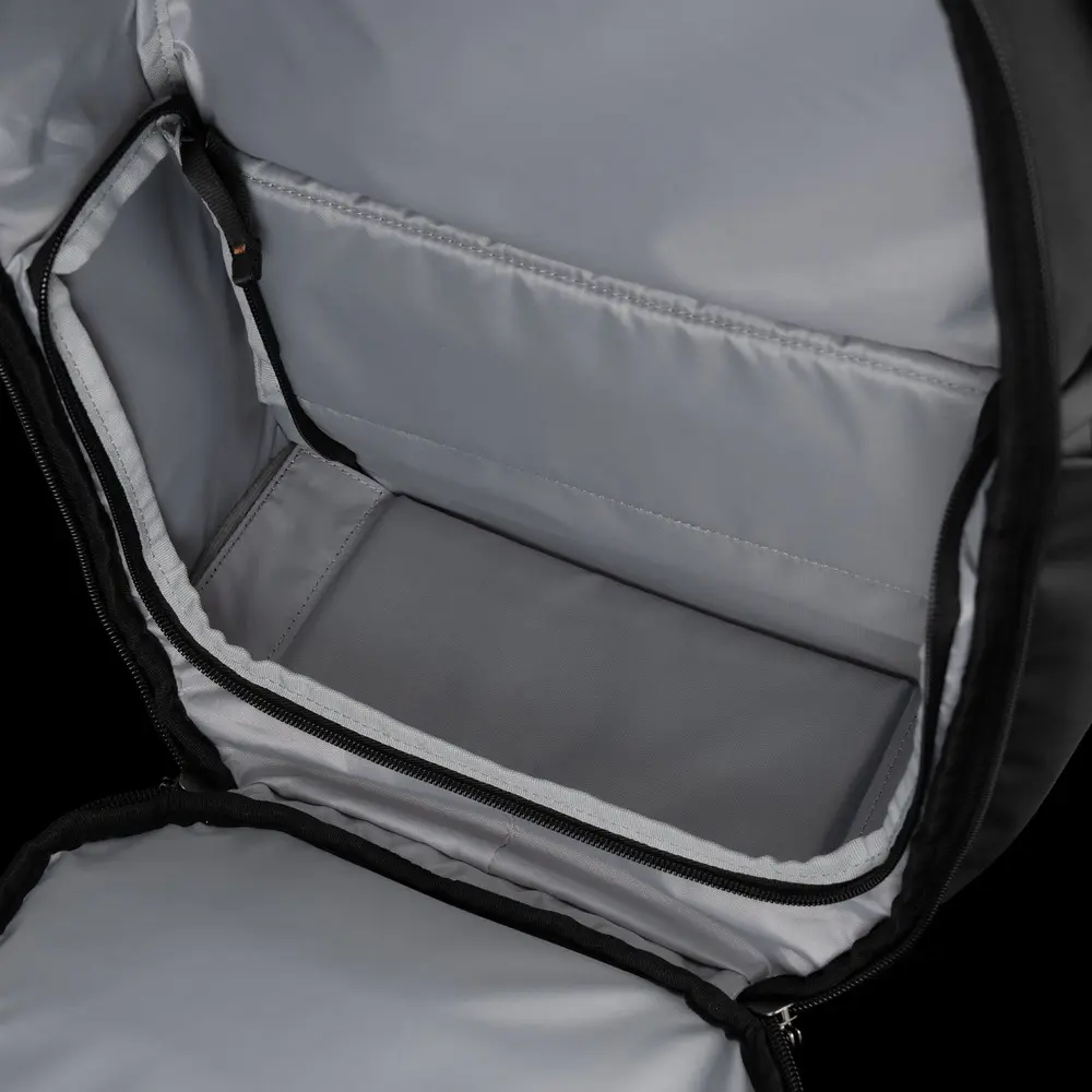 TBB663GL_INTERIOR3_1.webp